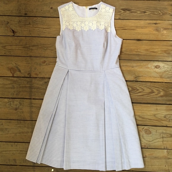 Tommy Hilfiger Dresses & Skirts - Tommy Hilfiger Pleated A-Line Lace Dress